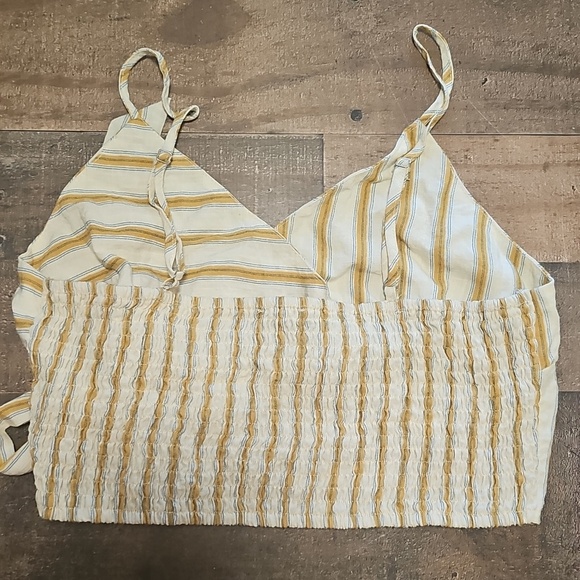 Lulu's Wrap Top - Picture 2 of 5